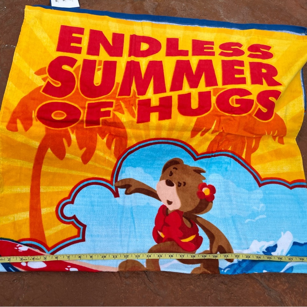 Vintage Build-A-Bear Workshop Beach Towel Endless Summer Hugs NWT